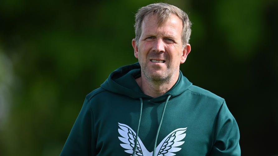 Worcestershire head coach Alan Richardson in his club hoodie