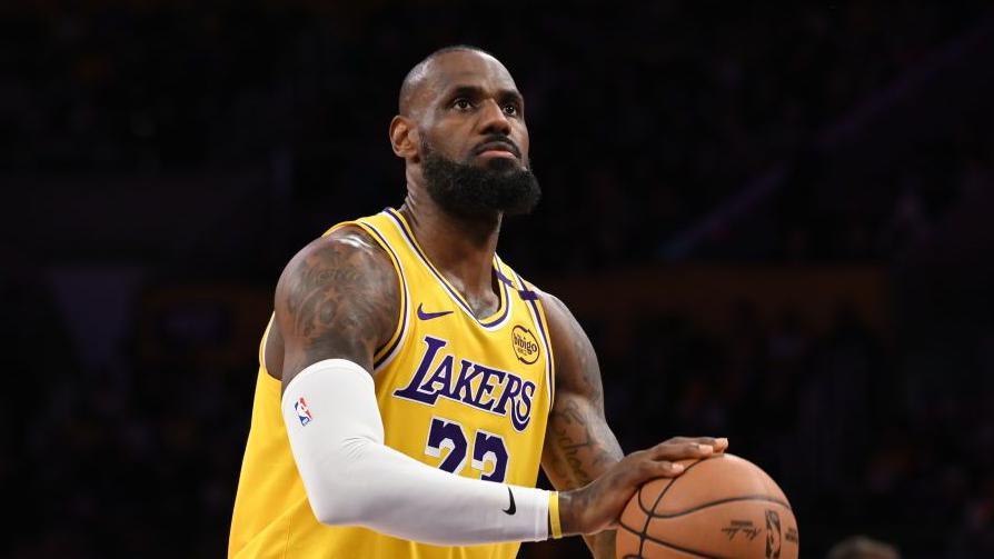 LeBron James in action for the Los Angeles Lakers against the New Orleans Pelicans