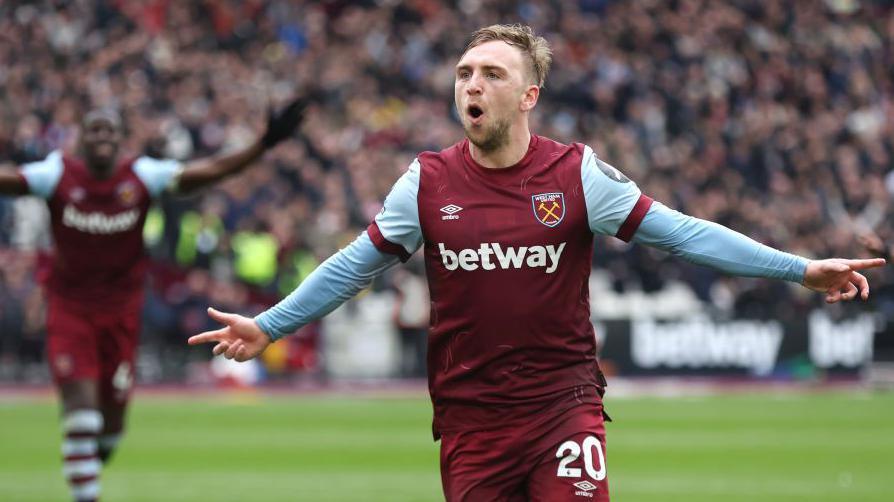 Jarrod Bowen celebrates scoring for West Ham