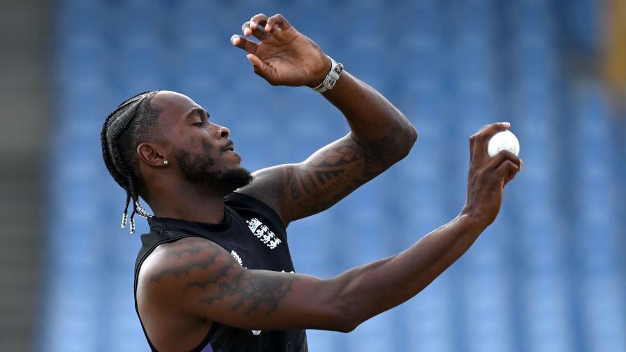 Jofra Archer bowls in the nets