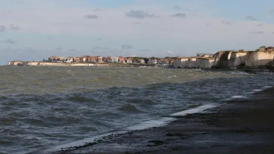 Minnis Bay beach 