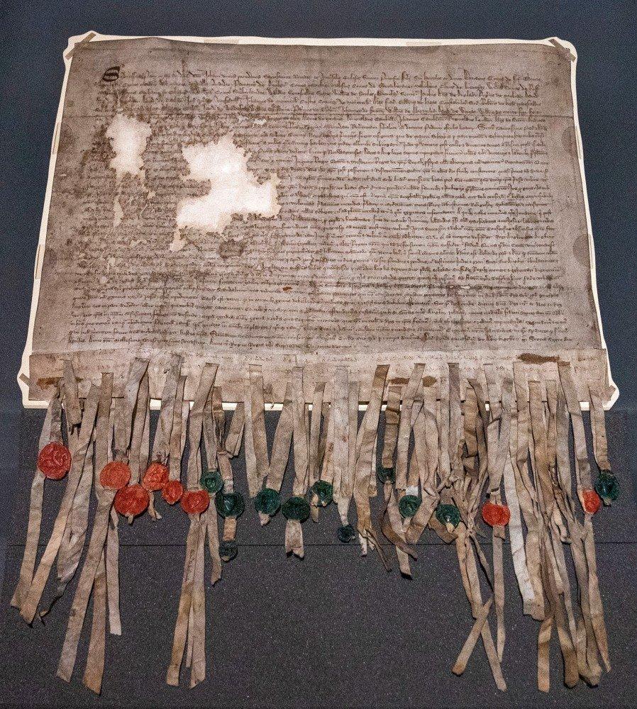 Declaration of Arbroath document - old paper with wax seals dangling at the bottom