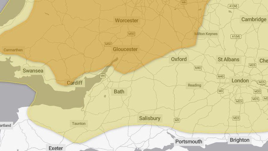 A map of the West country and surrounding regions, showing the extend of current warnings from the Met Office for snow and ice during Saturday into Sunday.