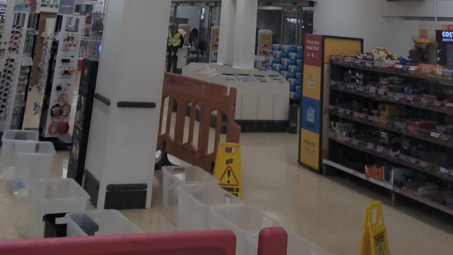 Leak in Sainsbury's Fosse Park