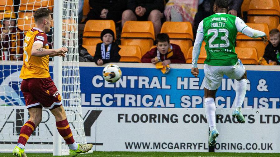 Junior Hoilett's strike sent Hibs on their way to a priceless win