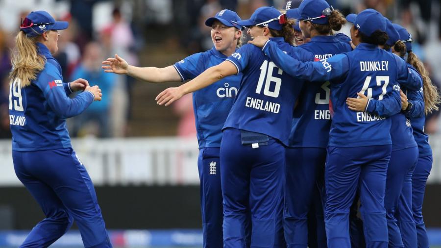 England celebrate victory