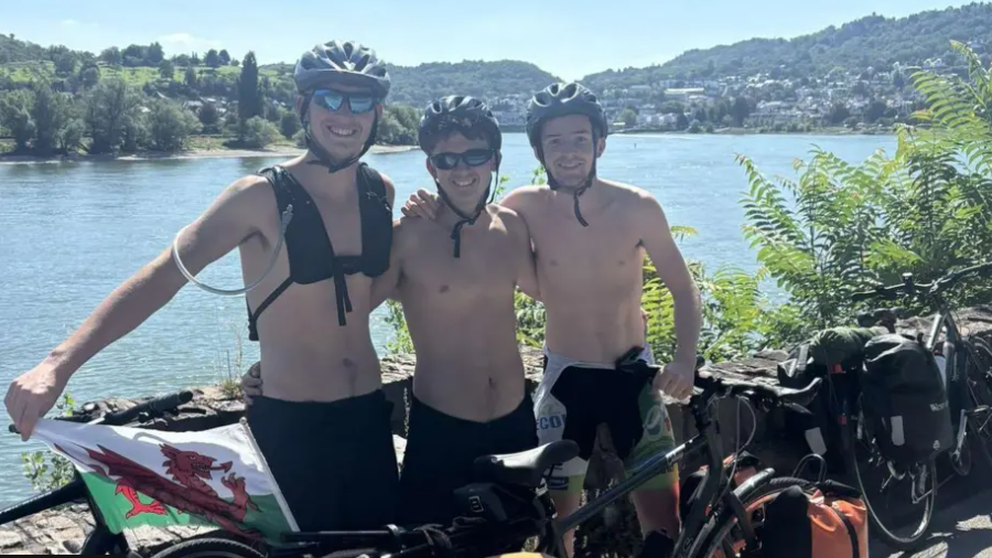 Dyfan, James a Louis