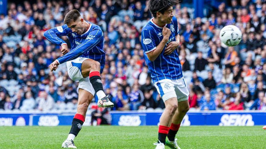 Vanja Dragojevic volley against St Mirren