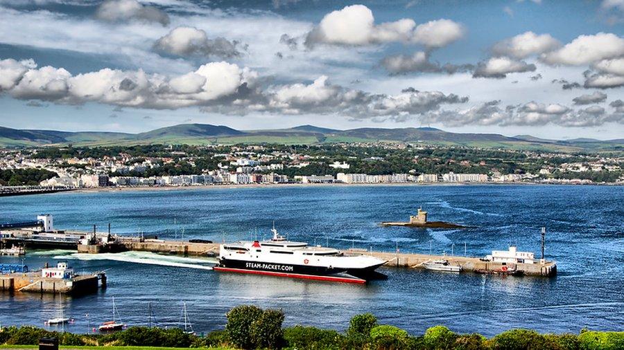 The Manannan fast-craft in Douglas harbour