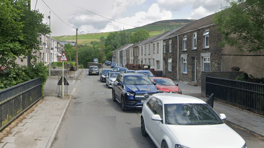 Stryd y Bont, Maesteg