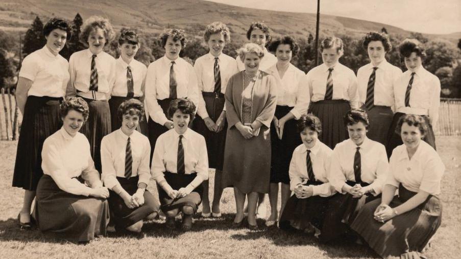 Sis a chôr Llanuwchllyn