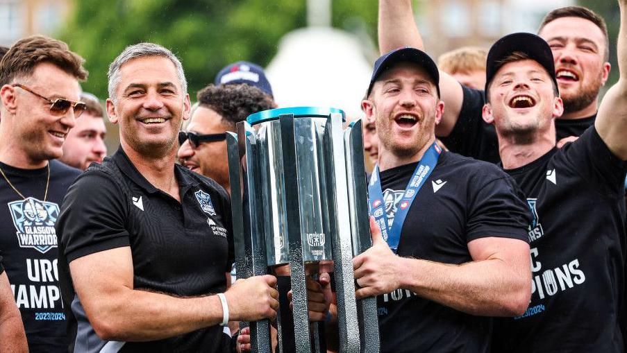 Franco Smith (left) with last season's URC trophy