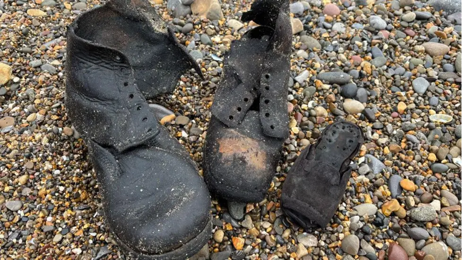 Hundreds of Victorian shoes wash up on Ogmore beach, Wales. - BBC Newsround