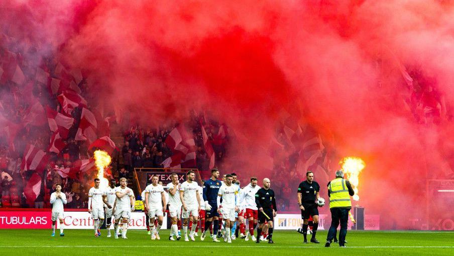 Aberdeen pyrotechnics vs Motherwell