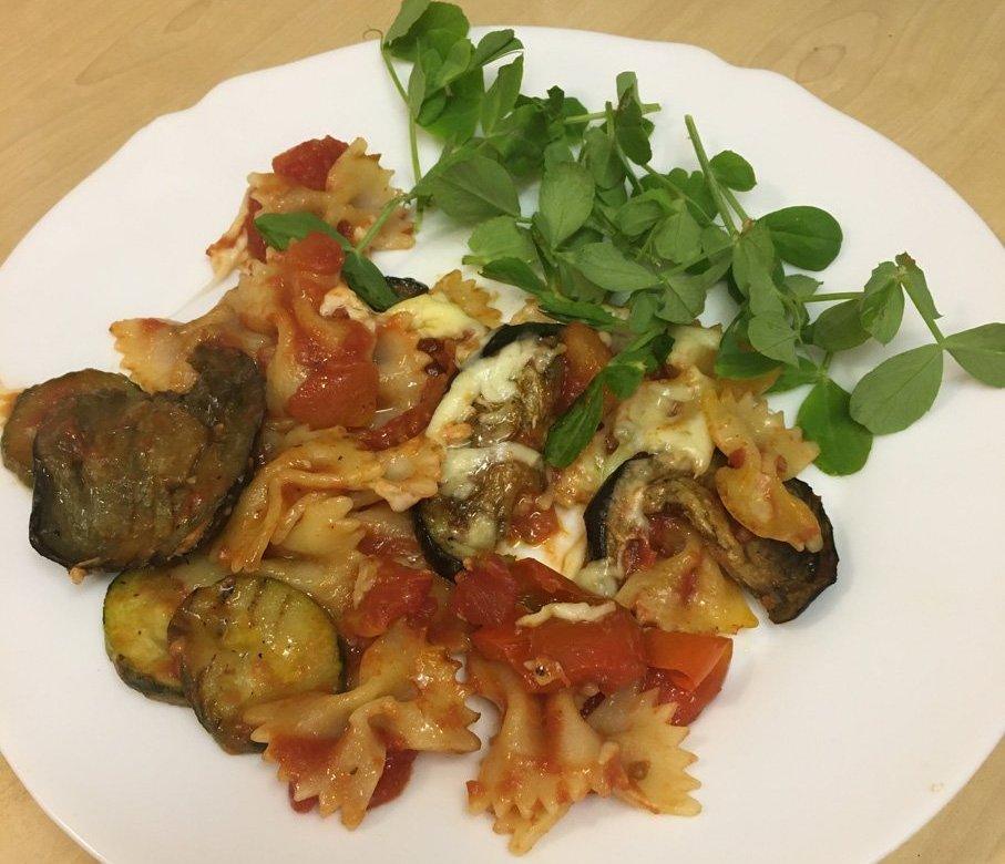 A plate of veggie pasta