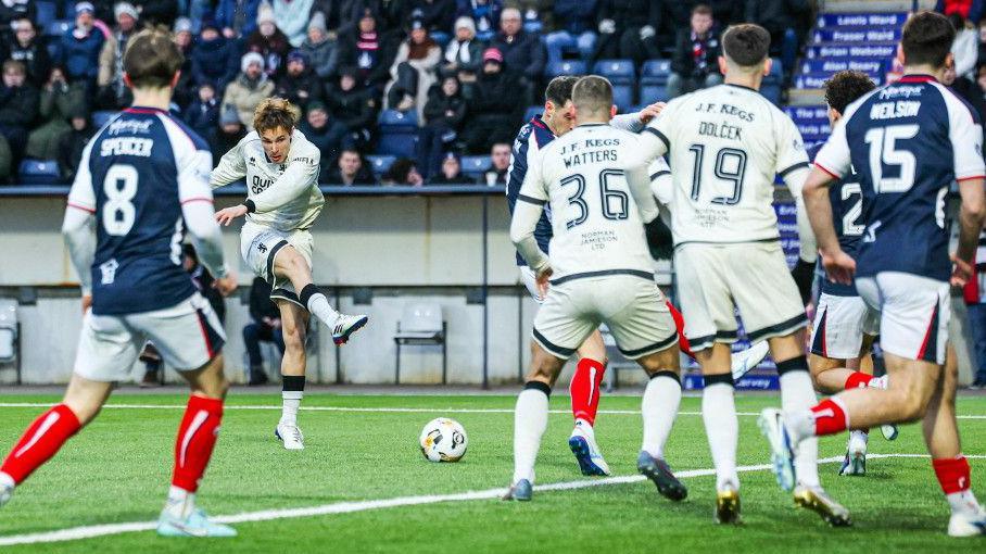 Julius Eskesen's 83rd-minute strike snatched victory for United