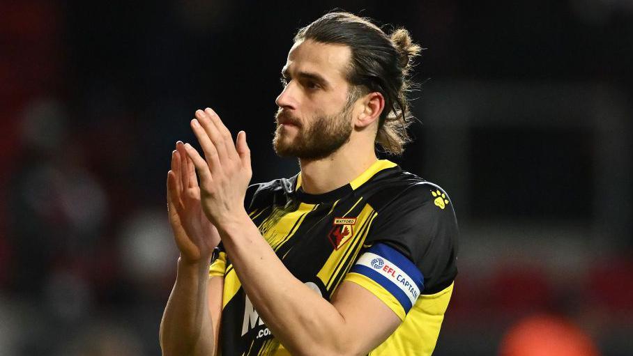 Wesley Hoedt applauds Watford fans