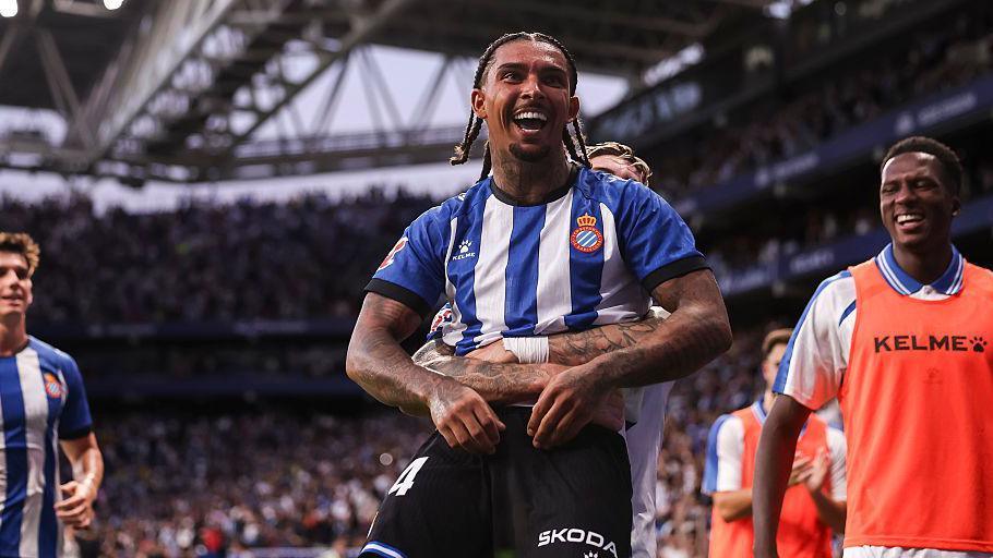 Tyrhys Dolan celebrates a goal for Espanyol