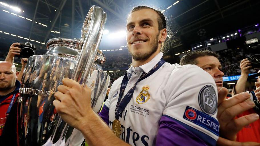 Gareth Bale a thlws Cynghrair y Pencampwyr