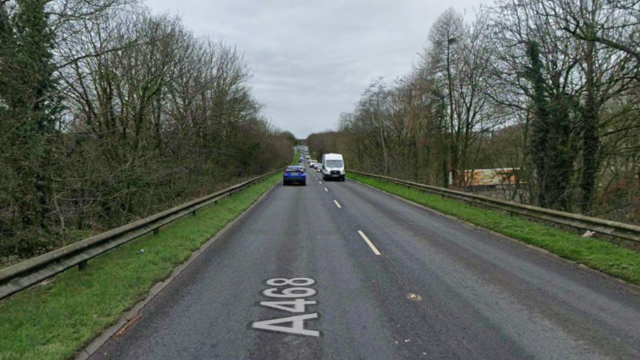 A468 yng Nghaerffili