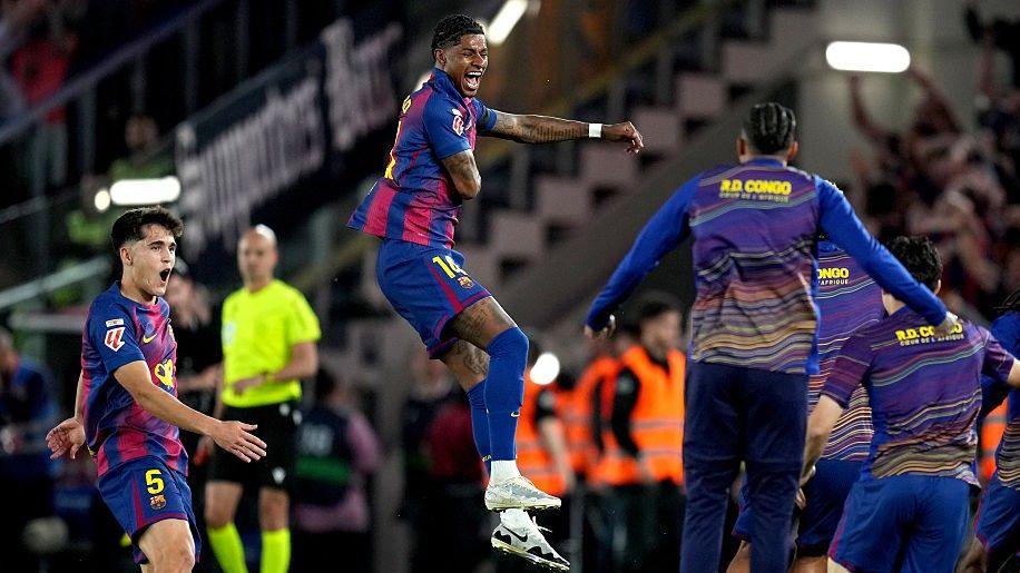 Marcus Rashford celebrates scoring for Barcelona against Real Madrid