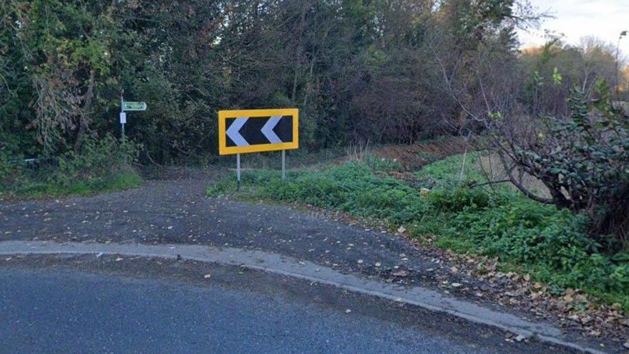 Part of the Trans Pennine Trail between Sprotborough and Warmsworth in South Yorkshire