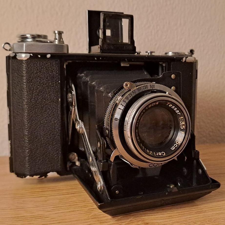 1930s camera on a desk