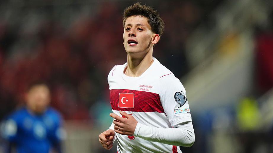 Arda Guler in a white and red Turkey kit