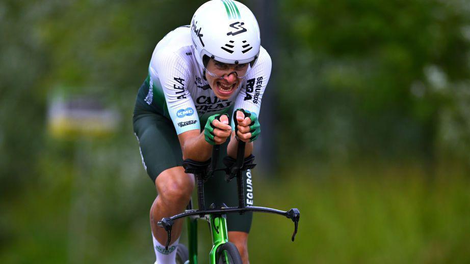 Jaume Guardeno in action at the Boucles de la Mayenne in 2024