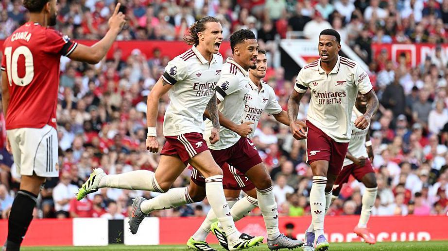 Riccardo Calafiori scores for Arsenal