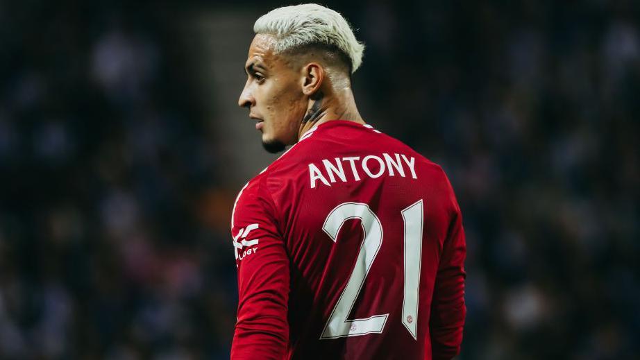 Antony of Manchester United looks on during the Uefa Europa League game against FC Porto