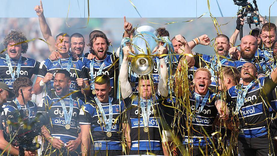 Bath lift the Premiership trophy in 2025 