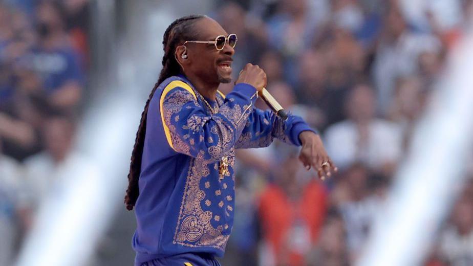 Snoop Dogg performing astatine nan Super Bowl successful 2022
