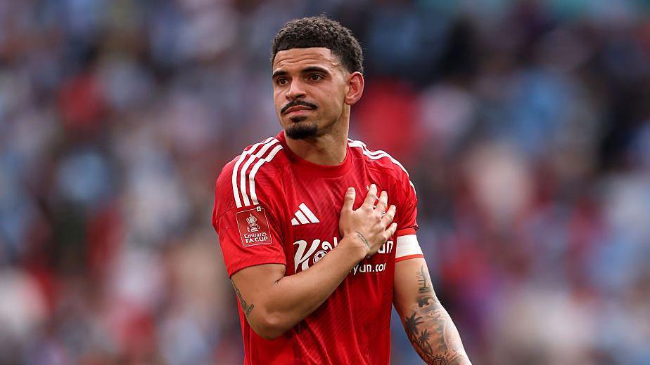 Morgan Gibbs-White for Nottingham Forest