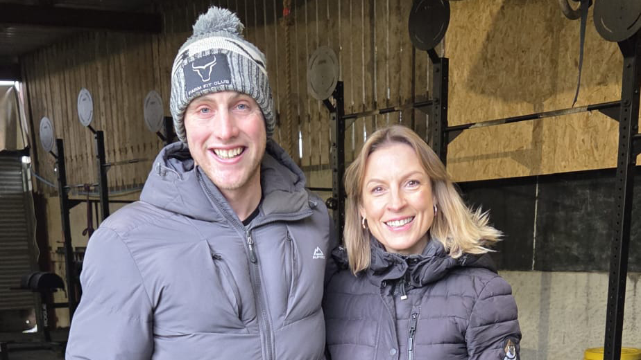 Robin Jones a Heledd Cynwal