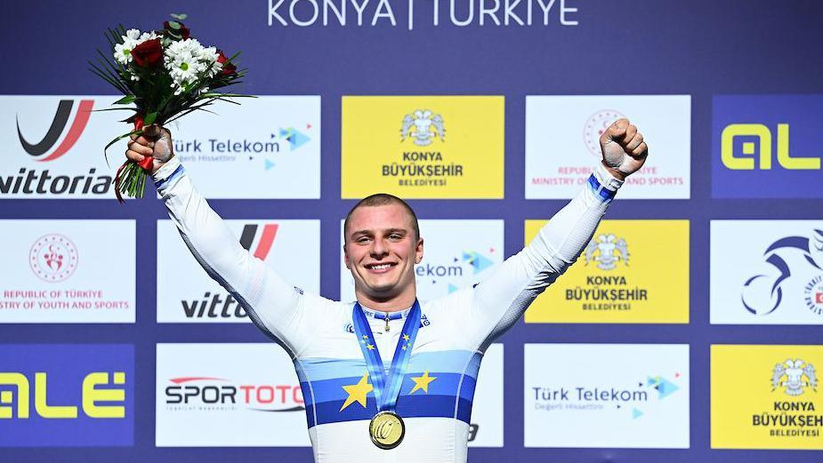 Matt Richardson celebrates winning the men's sprint European title at the 2026 European Track Cycling Championships in Turkey