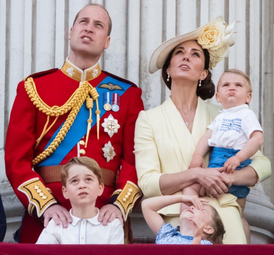 The-Duke-and-Duchess-of-Cambridge-with their-children-at the-trooping-of-the-colour.