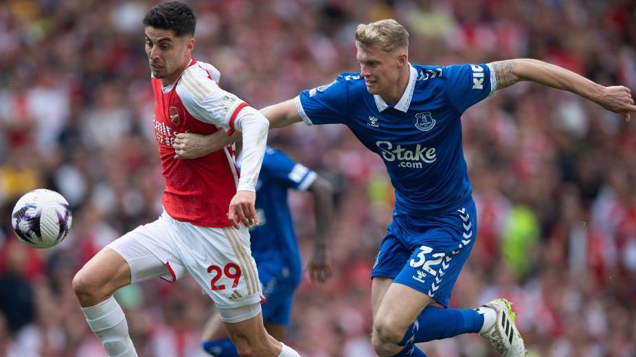 Jarrad Branthwaite of Everton (right) and Kai Havertz of Arsenal during the Premier League match 