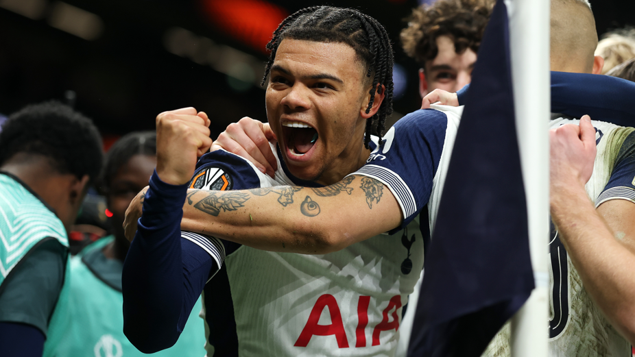 Dane Scarlett celebrates scoring for Tottenham against Elfsborg in the Europa League