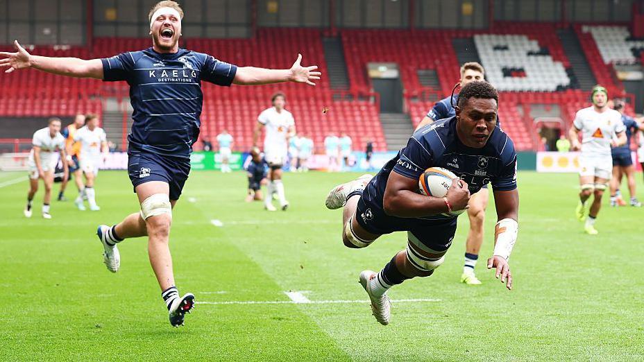 Viliame Mata of Bristol Bears dives over to score the first try during the Gallagher Prem match against Exeter Chiefs at Ashton Gate