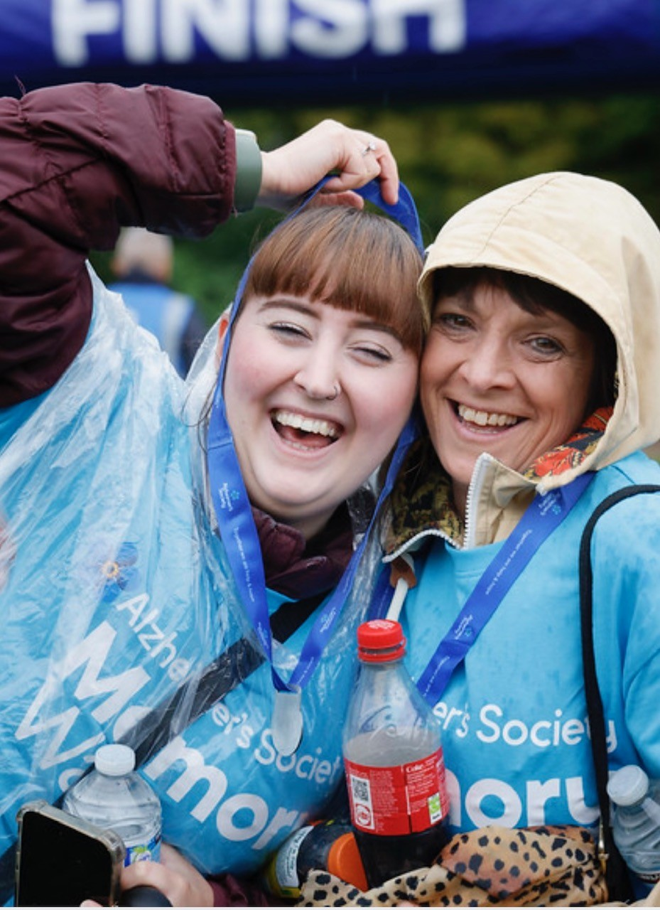 Katrina mewn digwyddiad i godi arian i Gymdeithas Alzheimers