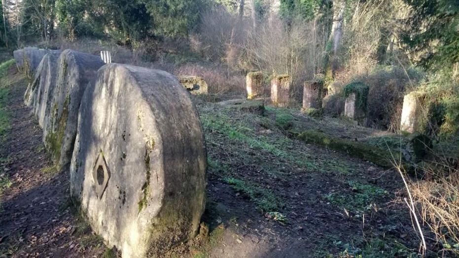 Stones in the gunpowder mills