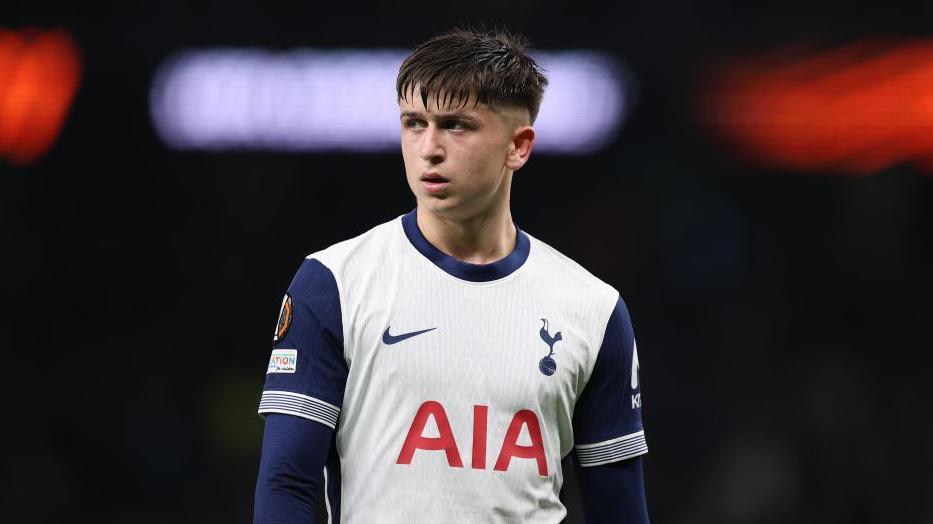 Mikey Moore playing for Tottenham