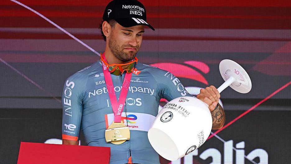 Filippo Ganna on his wasy to winning Giro d'Italia stge 10 time trial