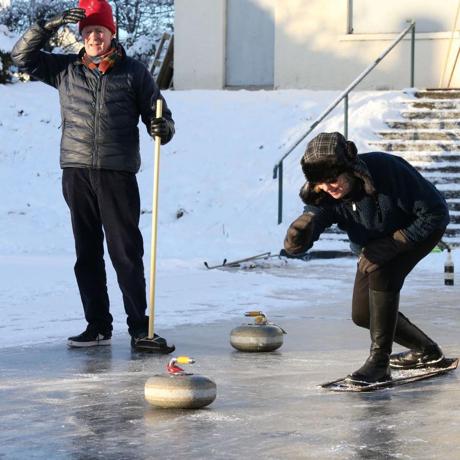 Curling at Muir of Ord