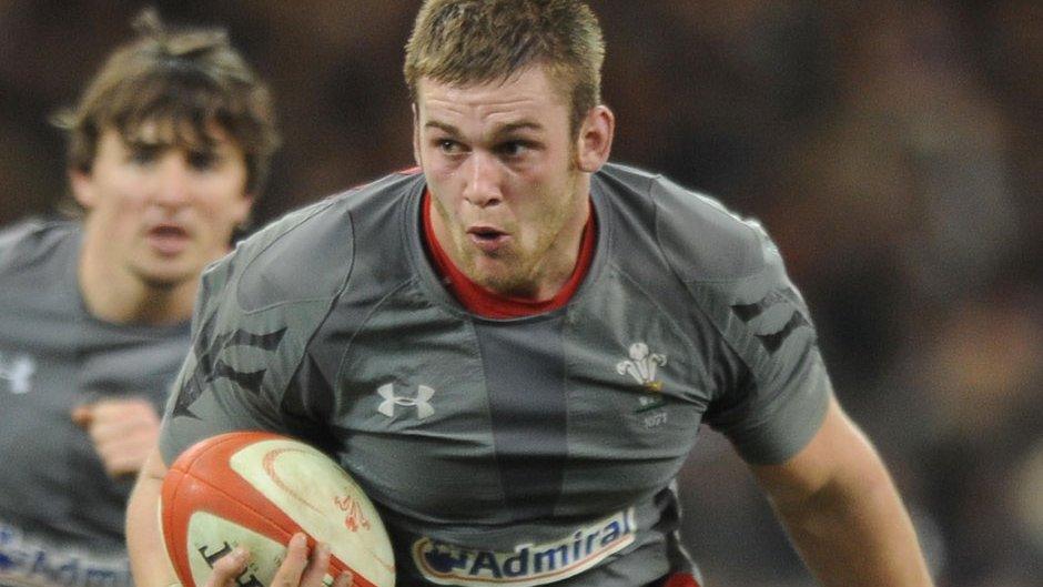 Wales flanker Dan Lydiate