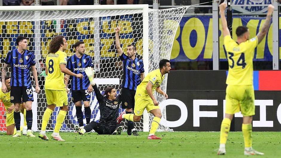 Pedro of Lazio celebrates scoring his team's first goal