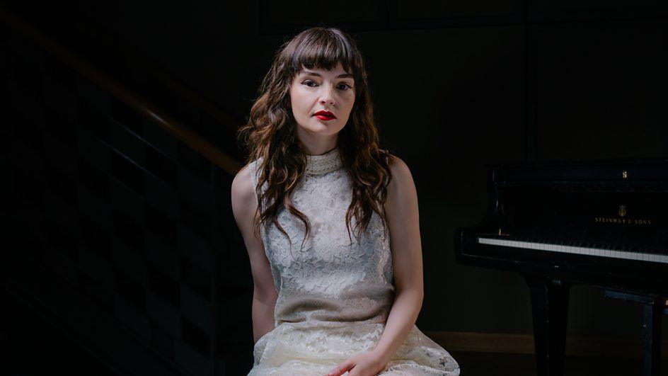 Lauren Mayberry