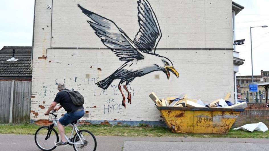 Banksy mural of a gull, Lowestoft