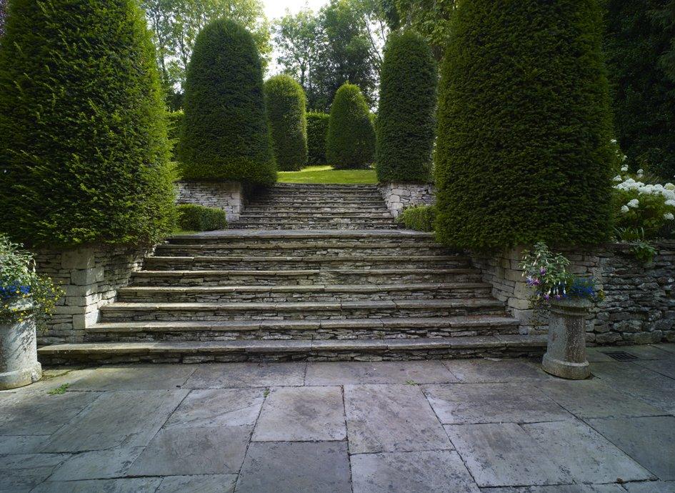 Burleigh Court Hotel